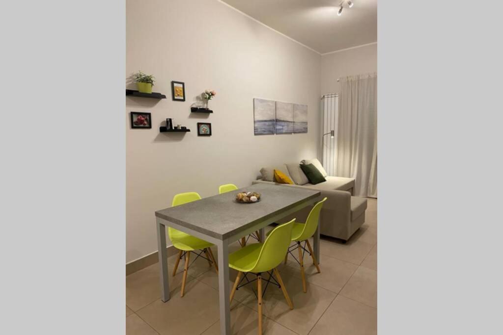 B&B Piano1 Interno5 - Accogliente E Moderno Bilocale Vicino Al Centro Salerno Exterior foto